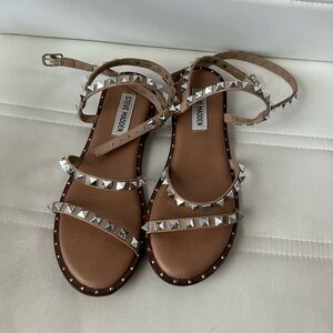 Steve Madden travel sandal